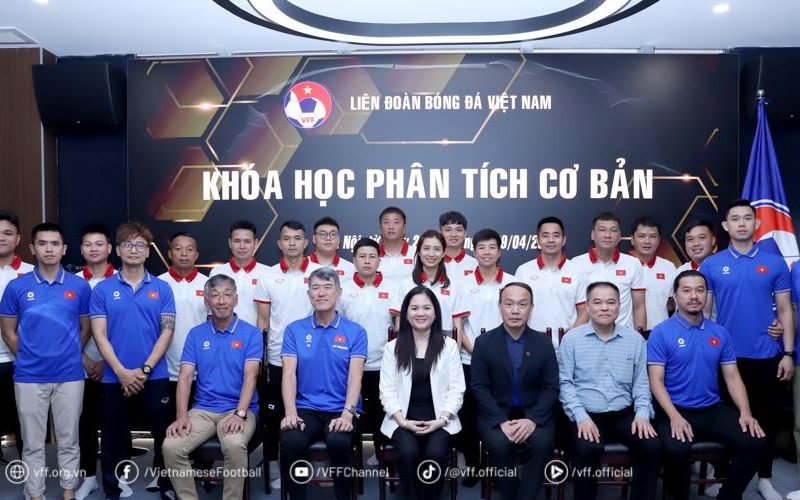 Bóng đá Việt Nam có bước ngoặt lịch sử